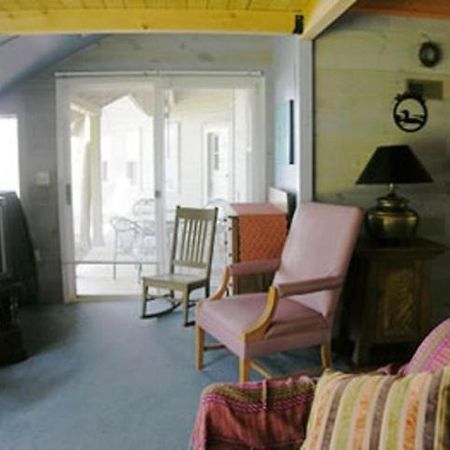 Oliver Lodge Meredith Extérieur photo