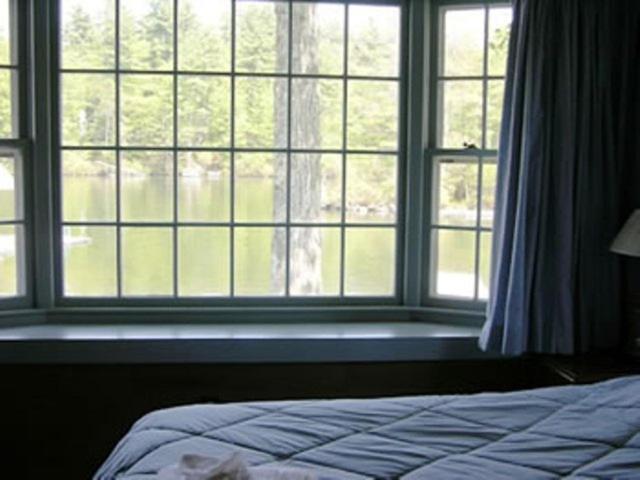 Oliver Lodge Meredith Extérieur photo