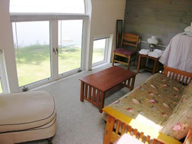 Oliver Lodge Meredith Extérieur photo