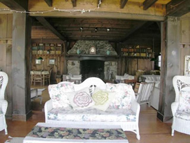 Oliver Lodge Meredith Extérieur photo